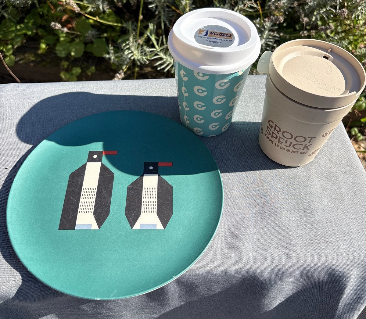 Bamboe bord met pinguïns en twee to-go bekers, Ophalen of Verzenden, Natuurlijk materiaal, Meerkleurig, Overige typen