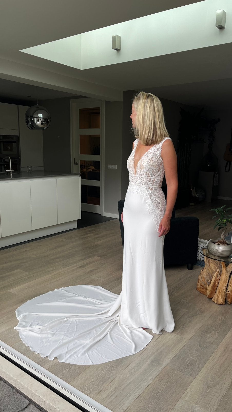 Trouwjurk – Bianco Evento Citrine mt 36-38, Ophalen, Zo goed als nieuw, Wit, Trouwjurk