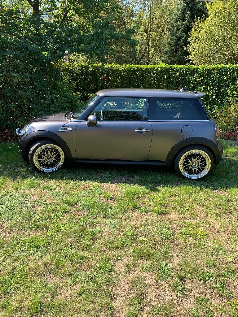 Mini COOPER D R56 Mayfair CARWRAPPING BOUWJAAR: 2010, Ophalen