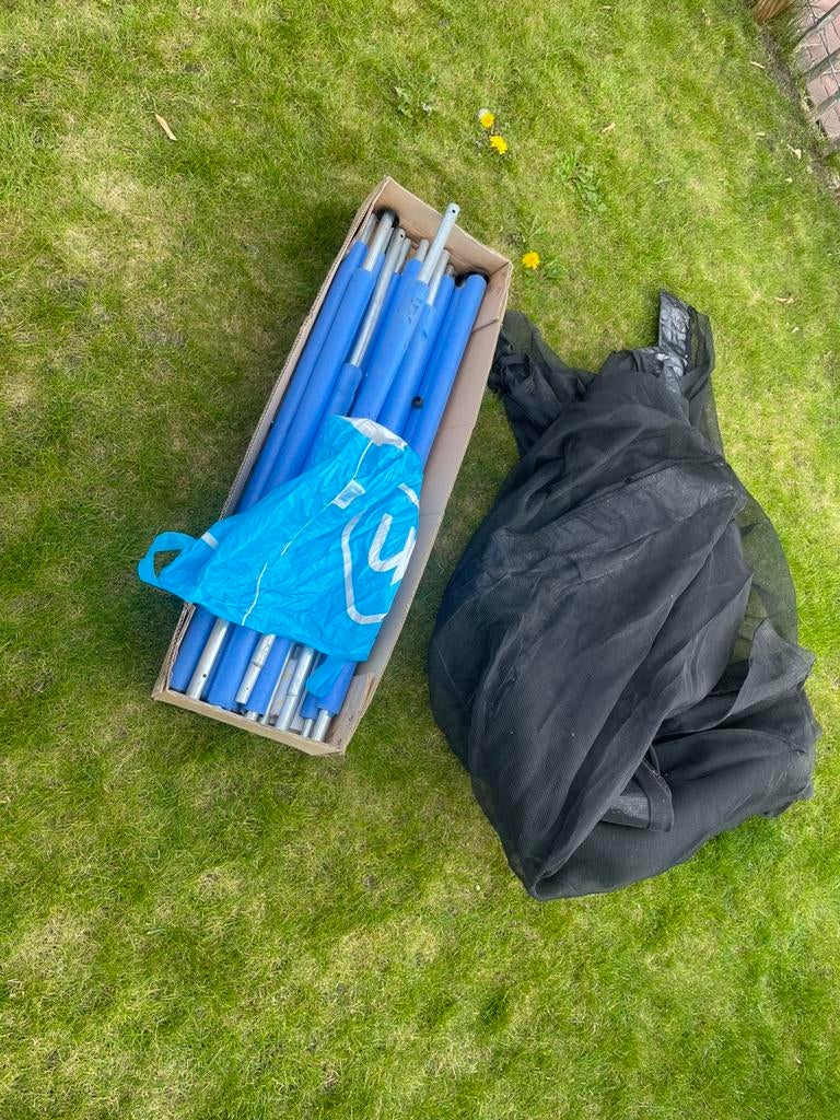Trampoline beschermnet 300cm, Ophalen, Zo goed als nieuw
