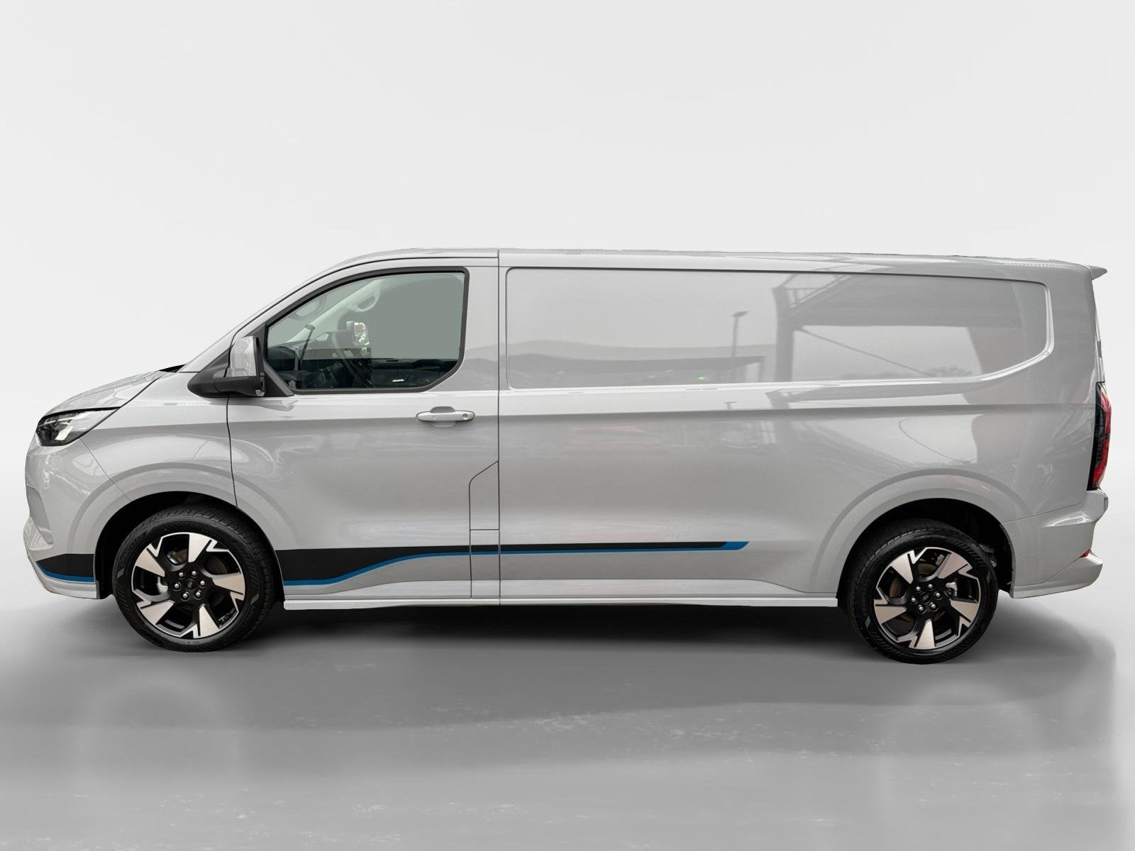 Ford Transit Custom 320 2.5 PHEV L2H1 Sport 233 pk Automaat, Auto's, 12 maanden, 4 cilinders, Plug-in hybride, Bedrijf