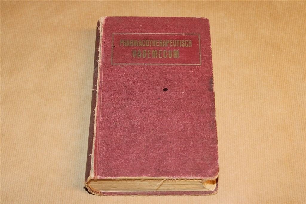 Pharmacotherapeutisch Vademecum — Geneesmiddelen [1934], Ophalen of Verzenden, Gelezen