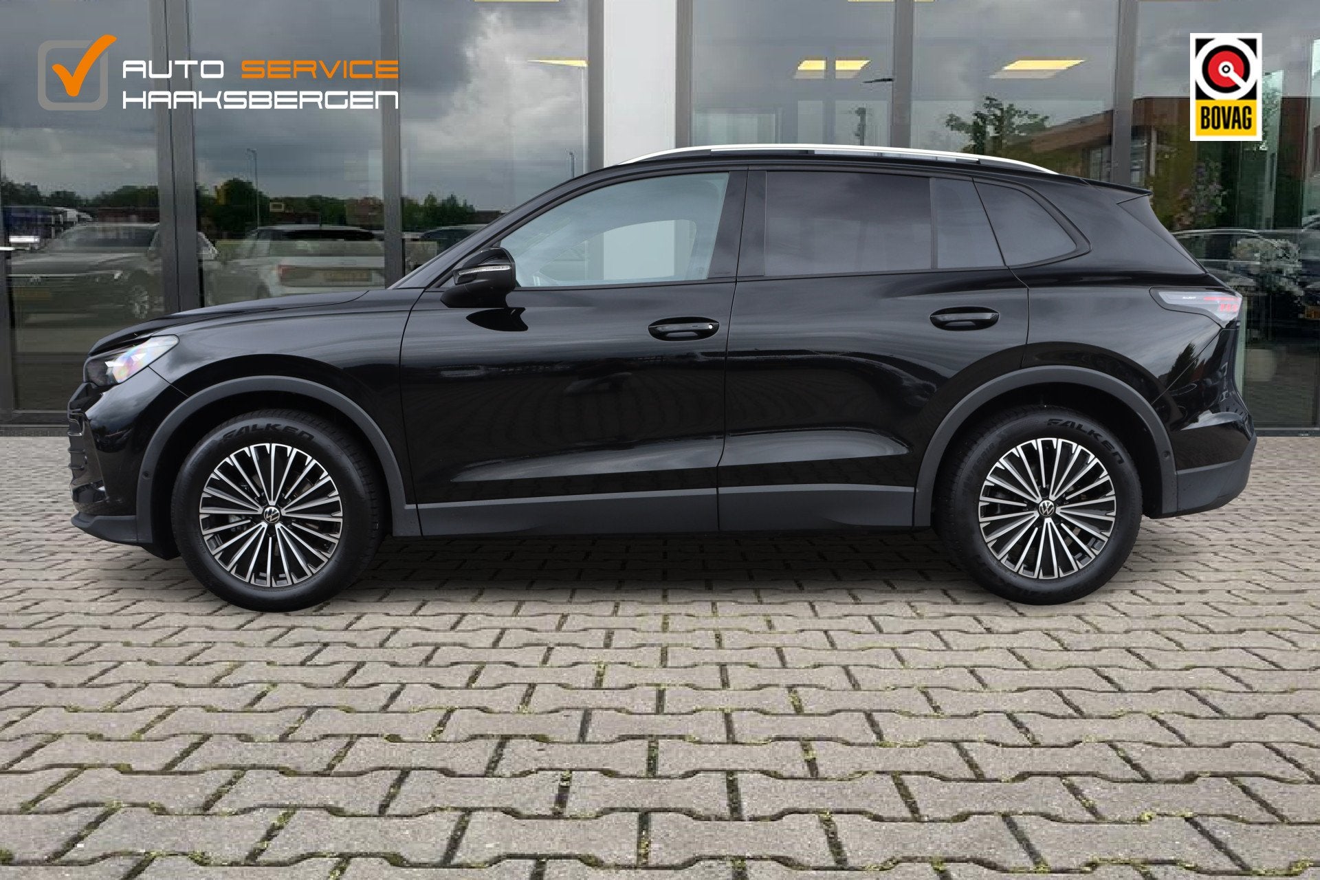 Volkswagen Tiguan 1.5 eTSI Life 150PK | Trekhaak | 360 Camer, Auto's, 4 cilinders, 150 pk, Verwarmde buitenspiegels, Leder en Stof