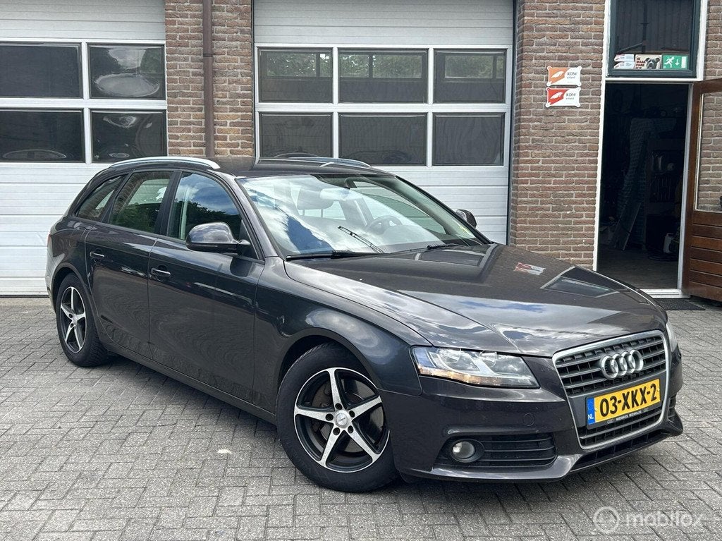 Audi A4 Avant 2.7 TDI Pro Line Business | Clima | Nette auto, Auto's, Audi, Voorwielaandrijving, Euro 5, Stof, Gebruikt