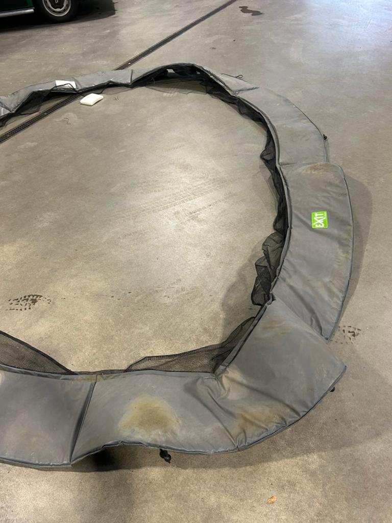 Exit dikke trampolinerand tbv ground level trampoline 427, Kinderen en Baby's, Speelgoed | Buiten | Trampolines, Ophalen