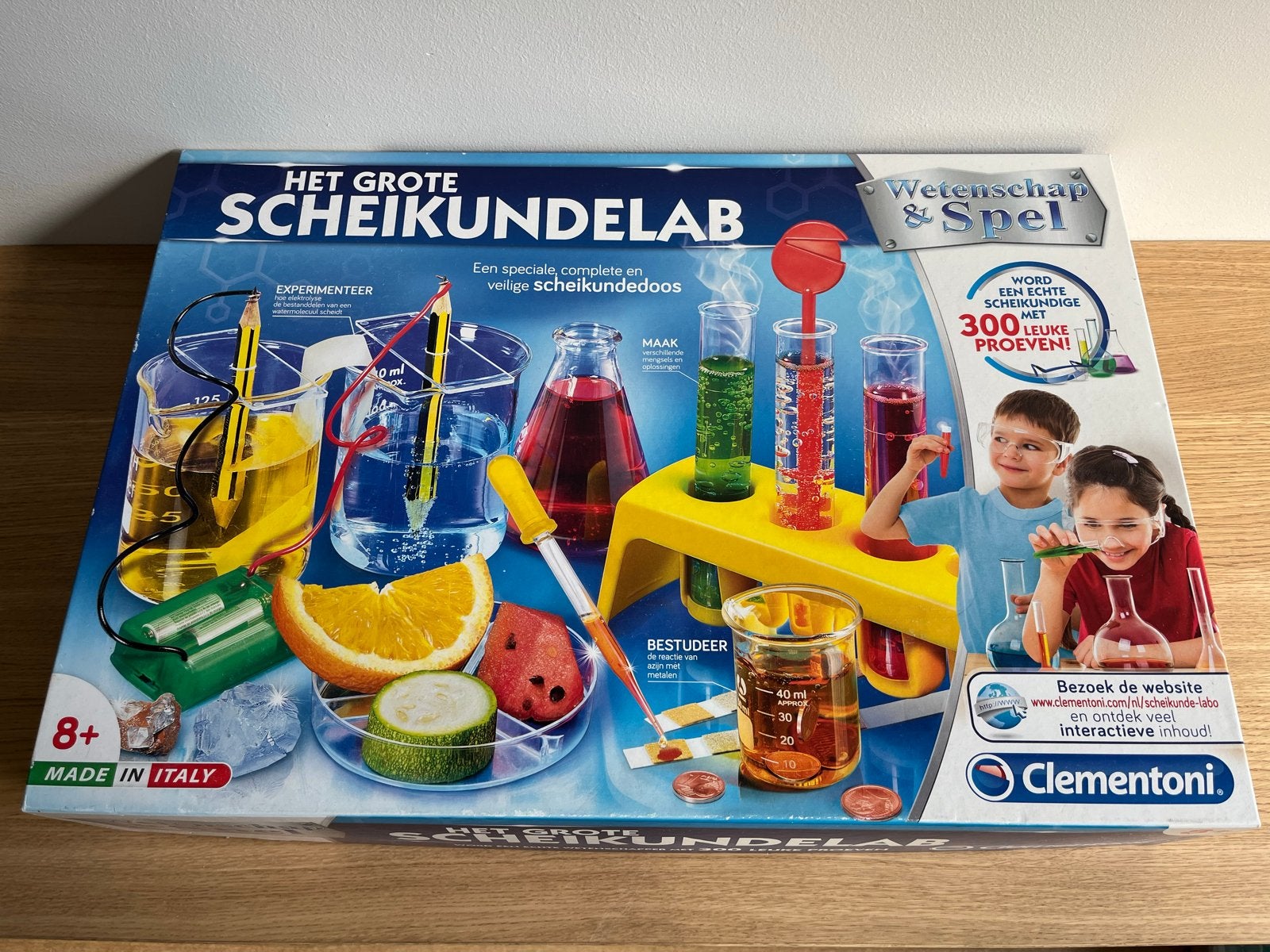 Het Grote Scheikundelab / chemieset - Wetenschap & Spel, Kinderen en Baby's, Ophalen of Verzenden, Zo goed als nieuw, Knutselen