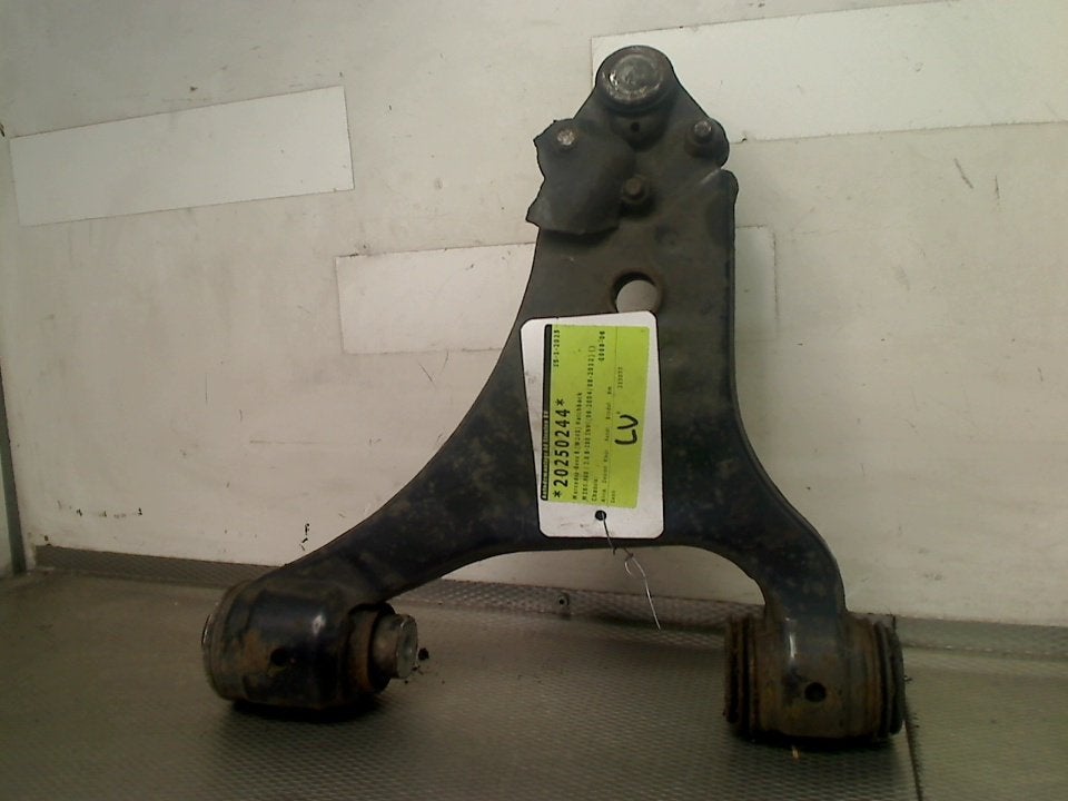 Draagarm Links Voor Mercedes-Benz B (W245) (2005-03/2011-11), Auto-onderdelen, Gebruikt, Mercedes-Benz AG, Mercedes-Benz, Mercedesstraße 120, Stuttgart 70372, , Duitsland