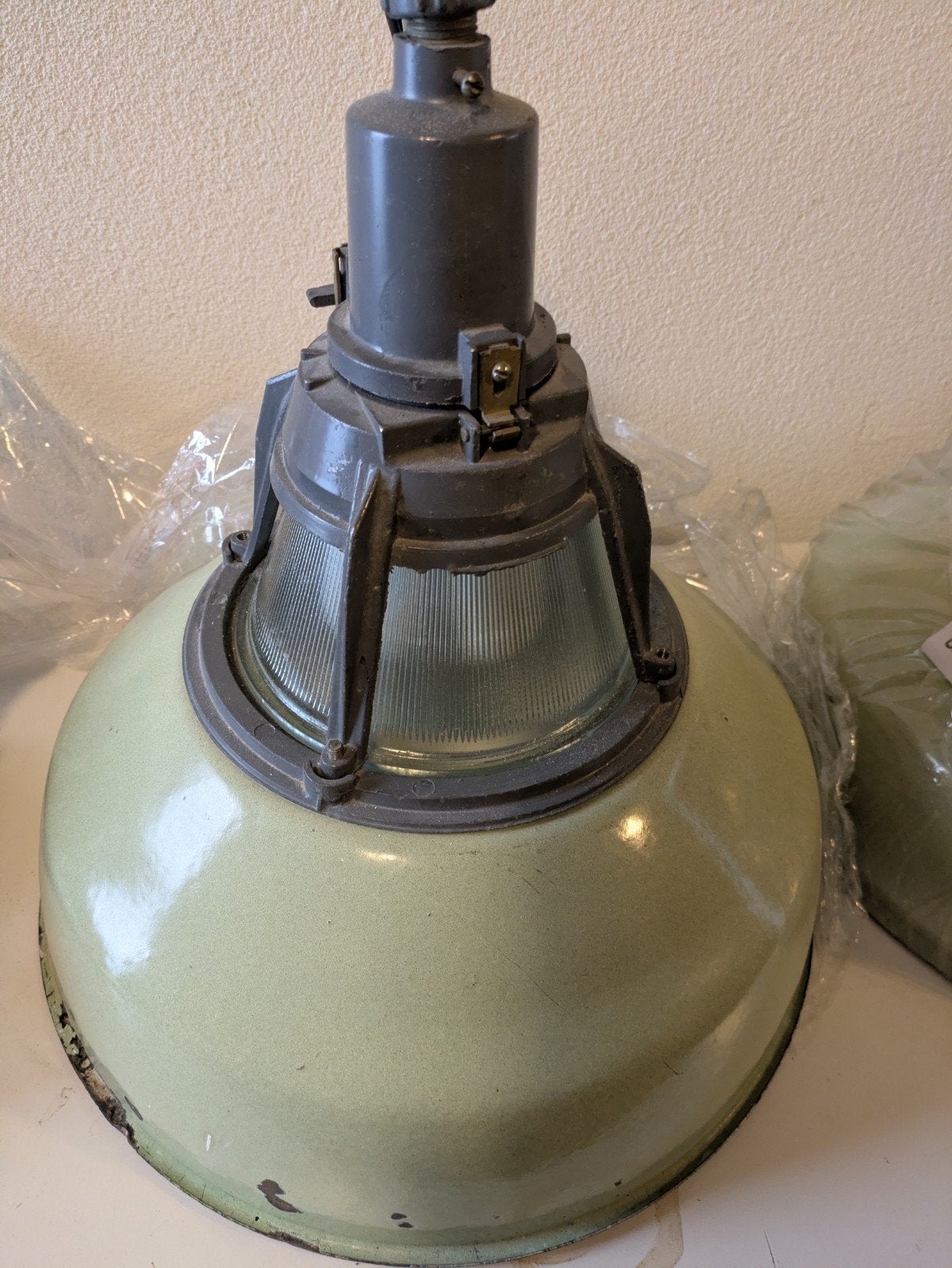 Industriële refurbished lampen mintgroen 2 beschikbaar, Ophalen, Metaal, Industrieel, E27 (groot)