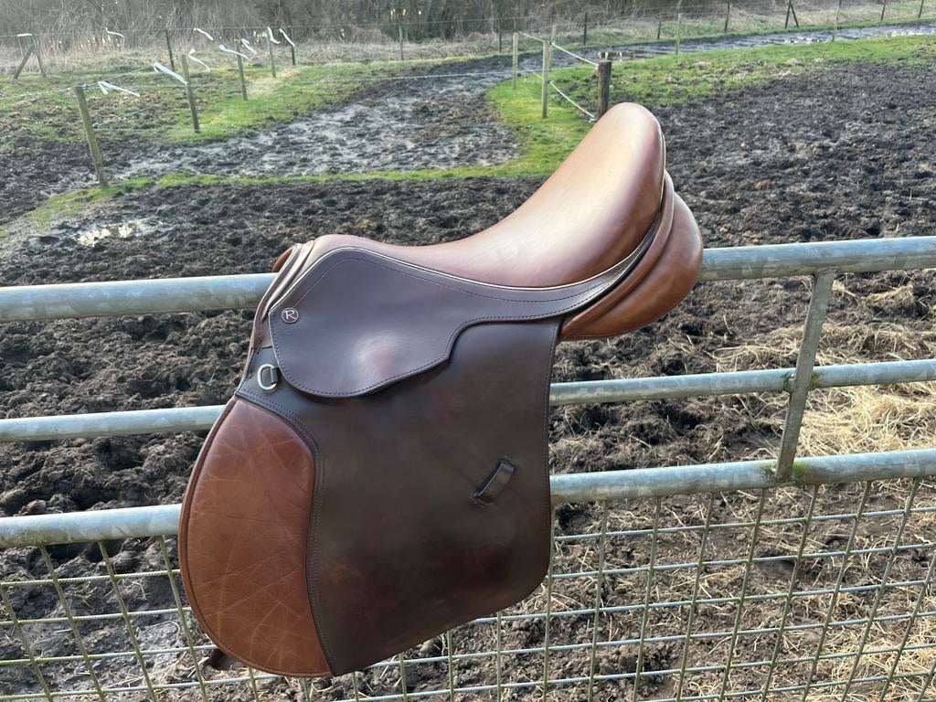 Rossner spring zadel., Dieren en Toebehoren, Paarden en Pony's | Zadels, Ophalen of Verzenden, Zo goed als nieuw, Springen