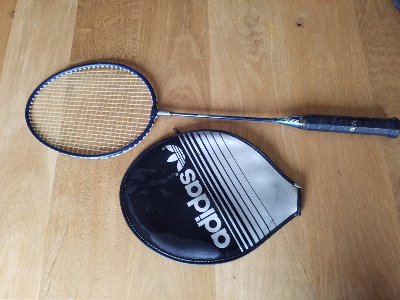 Vintage Adidas Badminton Racket met Hoes, Ophalen of Verzenden, Gebruikt, Racket(s)