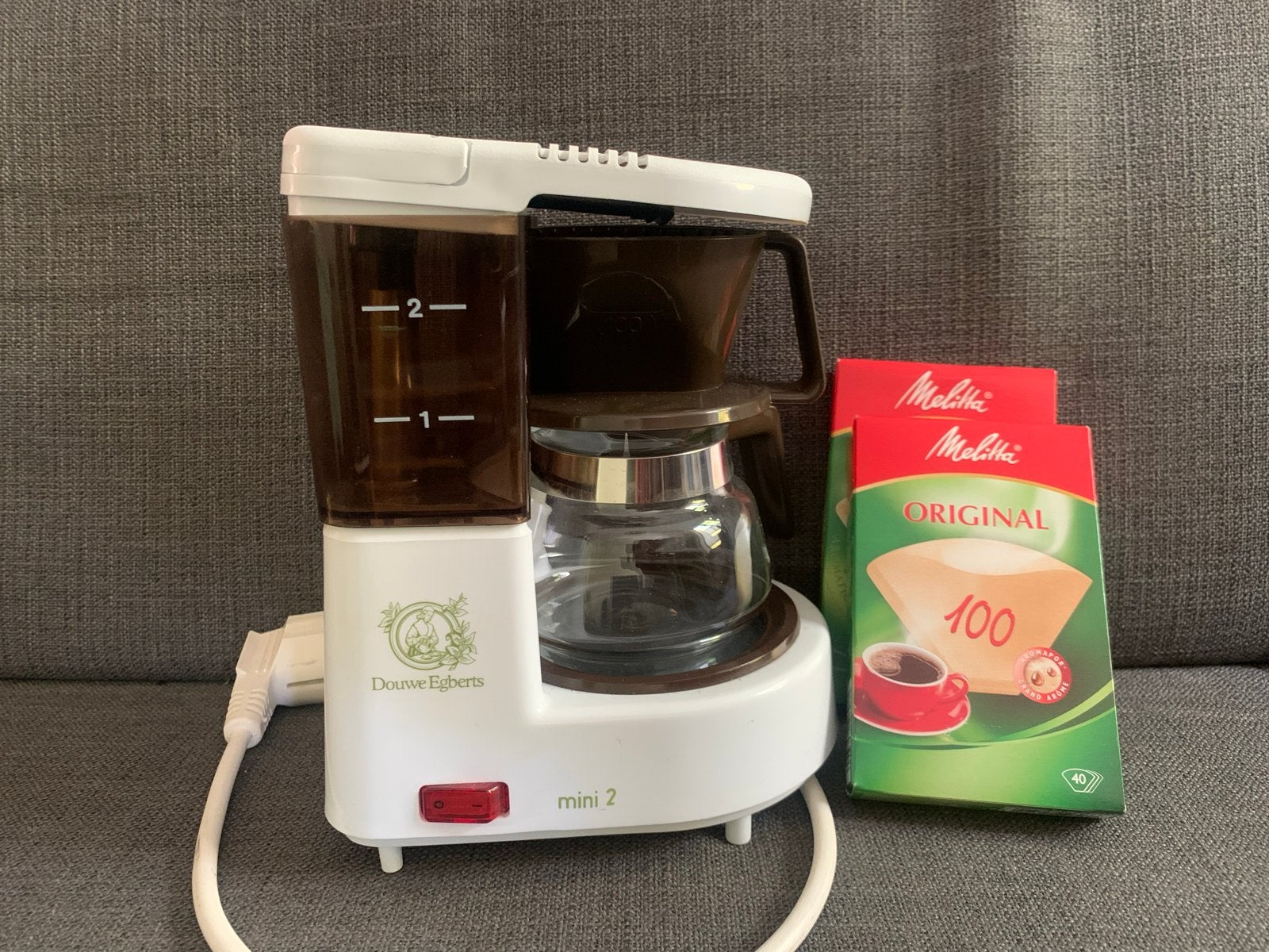 Douwe Egberts Mini 2 Koffiezetapparaat met filters, Witgoed en Apparatuur, Koffiezetapparaten, Ophalen, Koffiemachine, Gemalen koffie