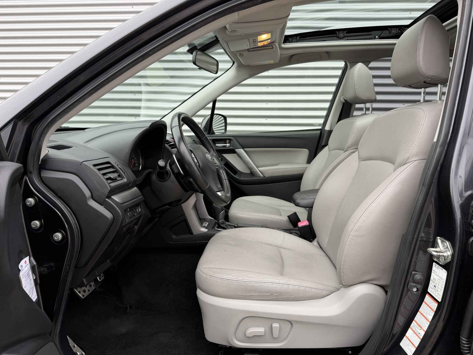 Subaru Forester 2.0 XT Sport Executive Automaat 241 PK [ pan, Auto's, Automaat, Gebruikt, 4 cilinders, 2000 kg