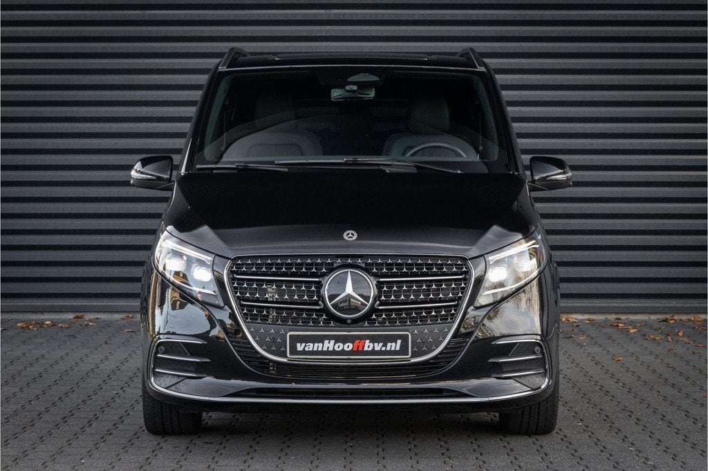 Mercedes-Benz V-Klasse 300d 4 Matic XL DC AMG-Line - Distron, Gebruikt, Zwart, 4 cilinders, 2000 kg