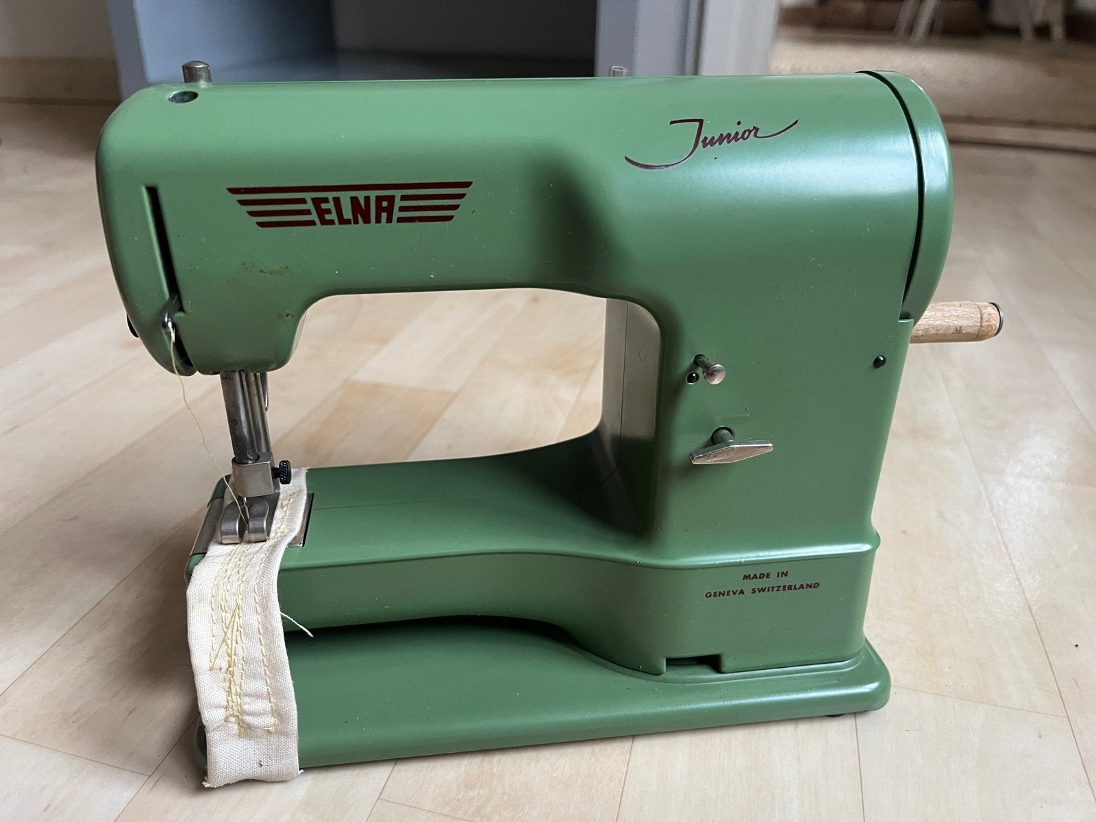 Vintage Elna Junior Naaimachine - Groen, Zwitsers Design, Ophalen of Verzenden