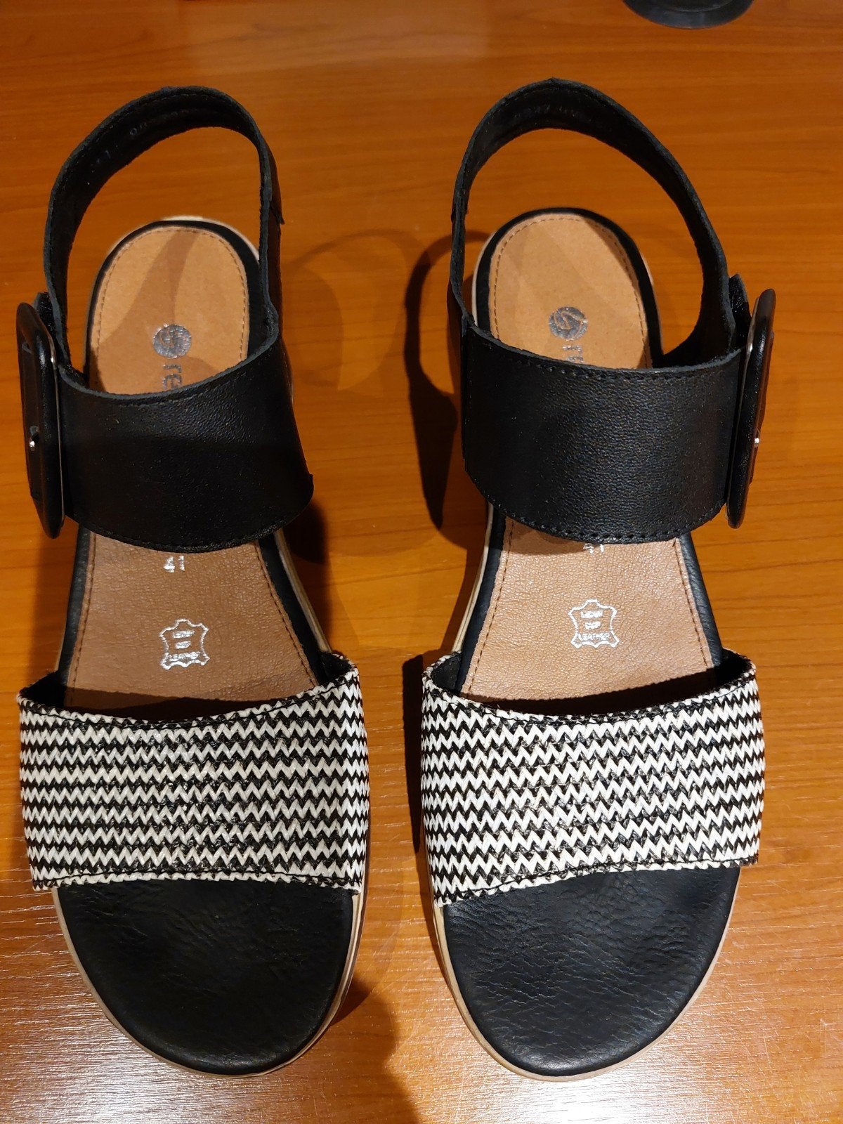 Remonte Soft Sandalen Zwart/Wit Maat 41, Kleding | Dames, Ophalen of Verzenden