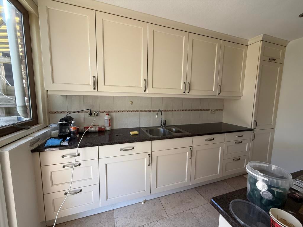 Crème/witte keuken met inbouwapparatuur, Gebruikt, Overige typen, Graniet of Steen, Ophalen of Verzenden