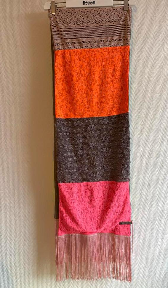 Mucho Gusto, Ophalen of Verzenden, Nieuw, Maat 46/48 (XL) of groter, Sjaal