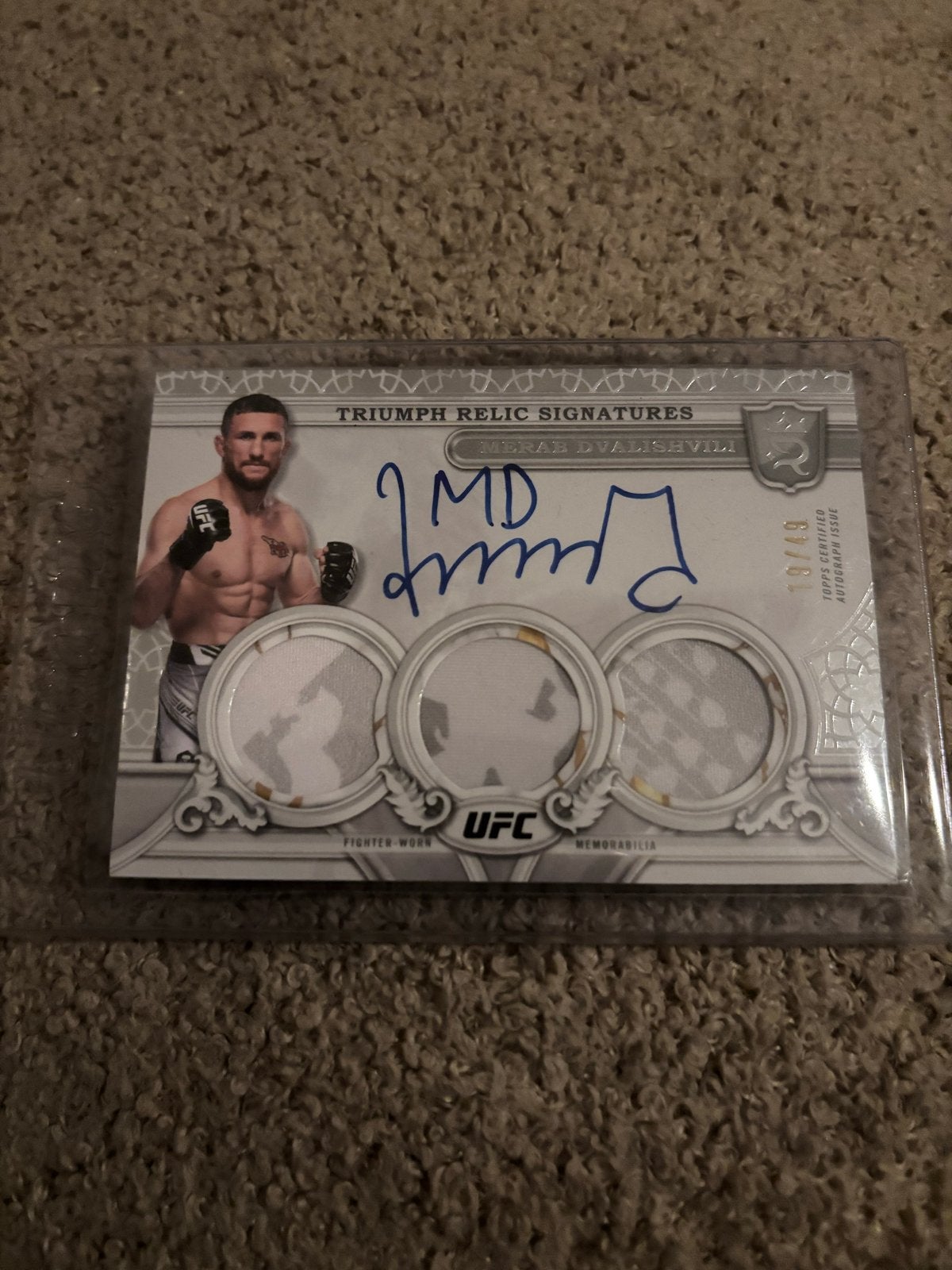 Merab Dvalishvili Gesigneerde Relic Kaart UFC 19/49, Ophalen of Verzenden, Zo goed als nieuw, Overige sporten, Spelerskaart