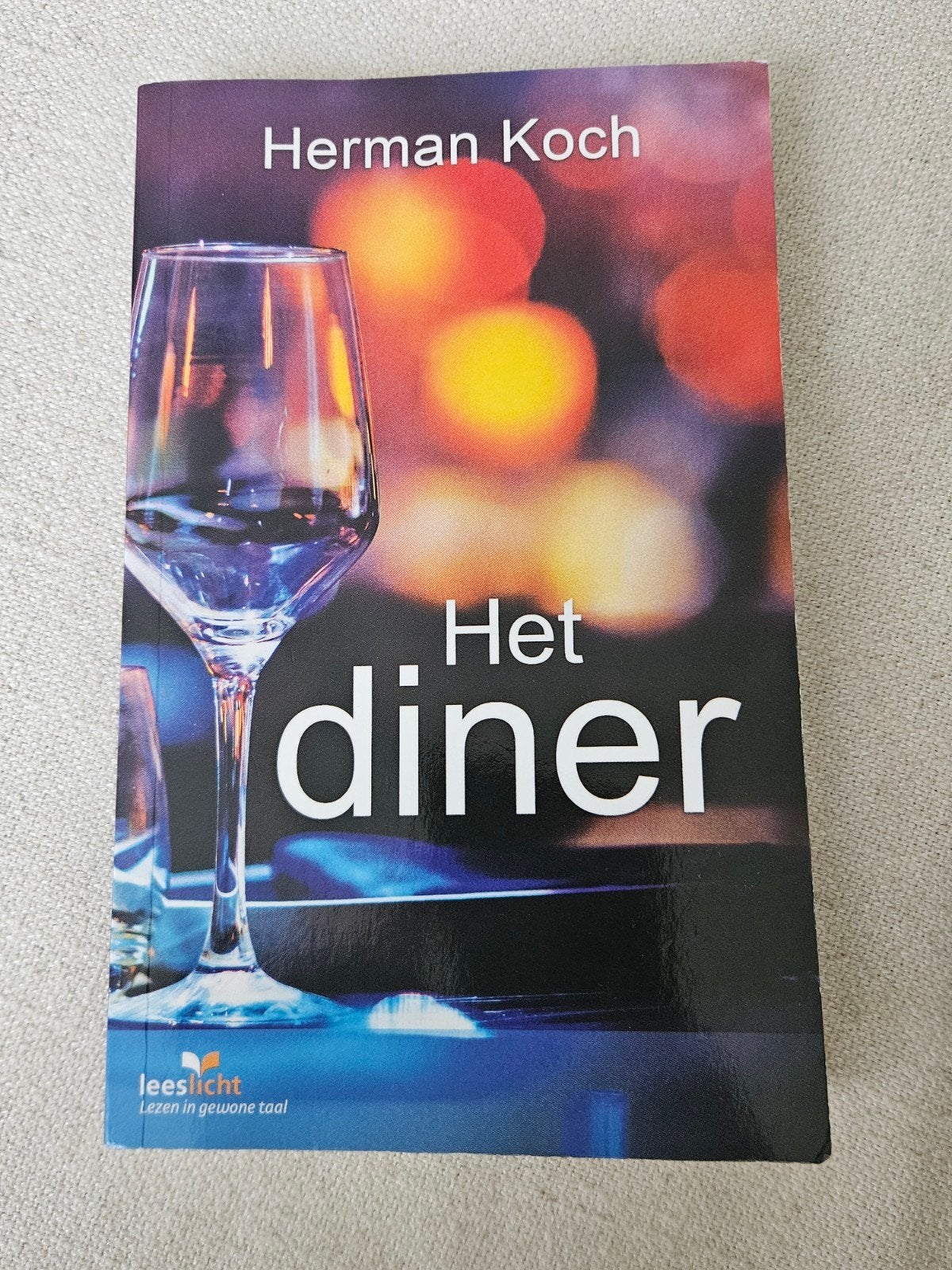Het diner - Herman Koch (Leeslicht editie), Ophalen of Verzenden, Gelezen, Herman Koch, Nederland