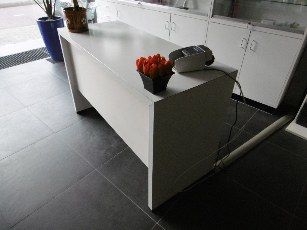 toonbank side table, Ophalen, Overige materialen, Strak modern, Gebruikt