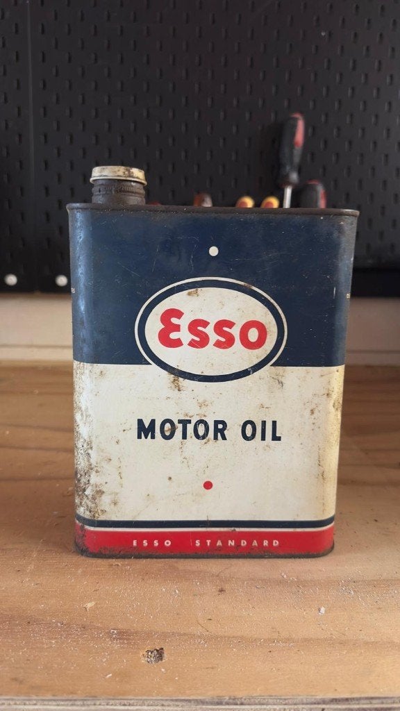 Vintage Esso Standard Motorblik 2L - Huile Pour Moteurs, Verzamelen, Blikken, Ophalen of Verzenden, Gebruikt, Overige, Overige merken