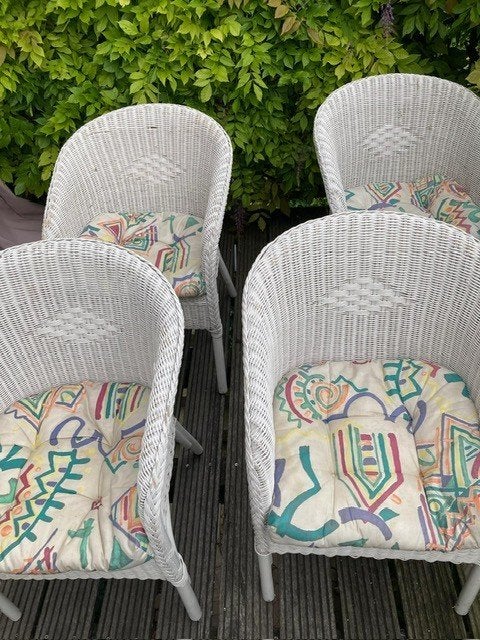 4 Witgeverfde retro rieten Tuinstoelen met originele Kussens, Tuin en Terras, Tuinstoelen, Ophalen, Gebruikt, Rotan