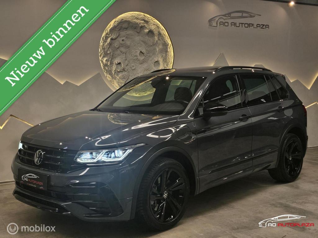 Volkswagen Tiguan 1.4 TSI eHybrid R-Line Panorama/Keyless/Tr, 1716 kg, Zwart, 4 cilinders, Alcantara