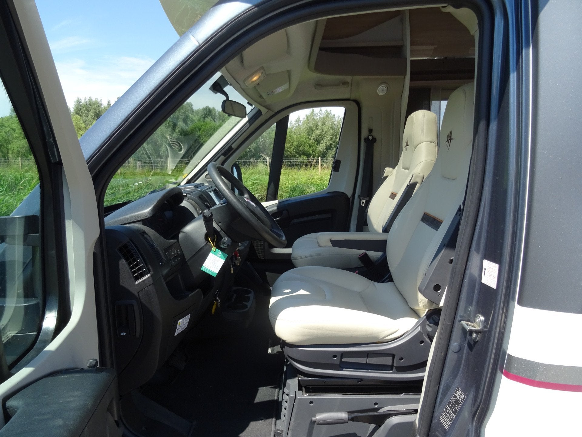 RAPIDO S6 656 F * 9G AUTOMAAT * 160 PK * * 2x AIRCO * QUEENS, Caravans en Kamperen, Campers, Automaat, Ringverwarming, Tot en met 2