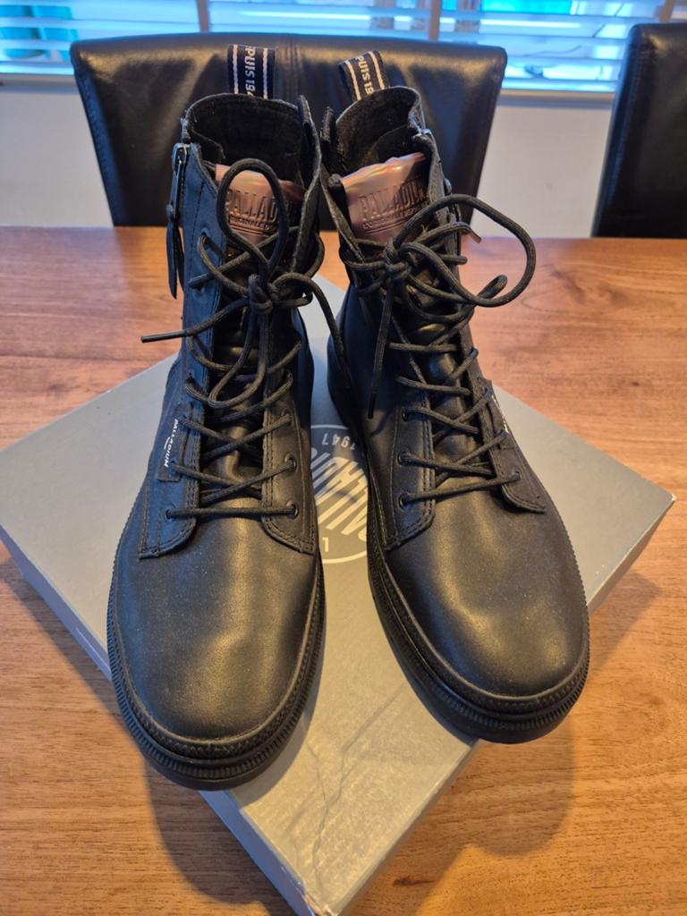 Palladium zwarte leren veterschoenen, Kleding | Dames, Schoenen, Zwart, Lage of Enkellaarzen, Ophalen of Verzenden, Palladium