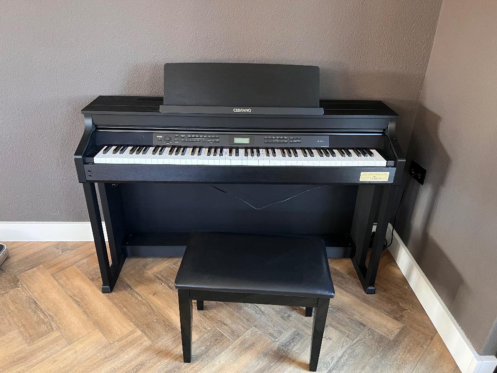 Piano Casio AP-700, Muziek en Instrumenten, Piano's, Ophalen, Zwart, Digitaal, Zo goed als nieuw