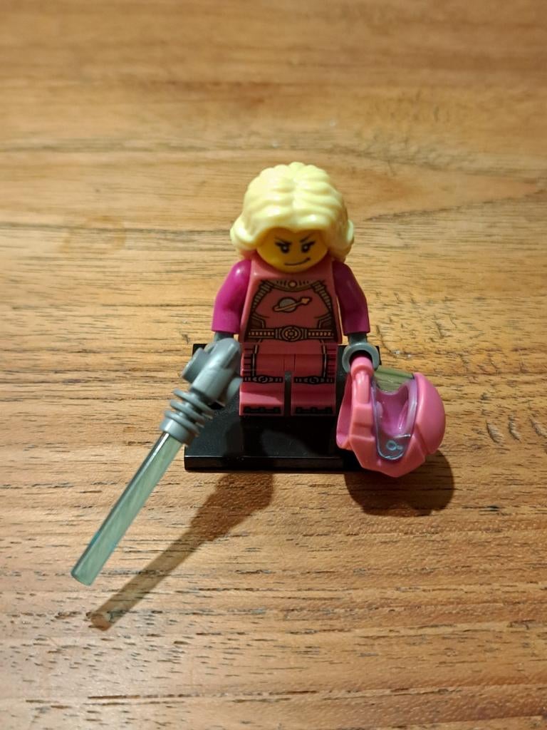 Lego 8827 series 6 minifiguur 'Intergalactic Girl', Ophalen of Verzenden, Zo goed als nieuw