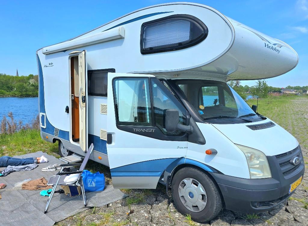 Hoogseizoen Alkoof Camper huren 🚎 Nu familie camper tehuur, Caravans en Kamperen