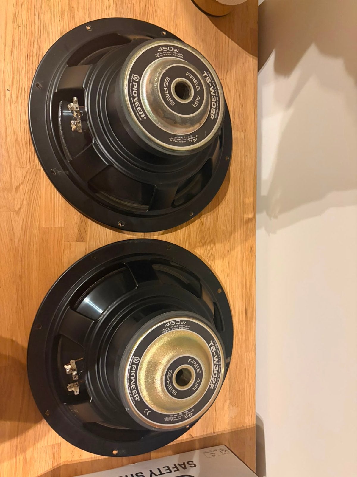 2x Pioneer TS-W302F Subwoofers - Schuurvondst, werking onbek, Audio, Tv en Foto, Luidsprekers, Subwoofer, Pioneer, Niet werkend