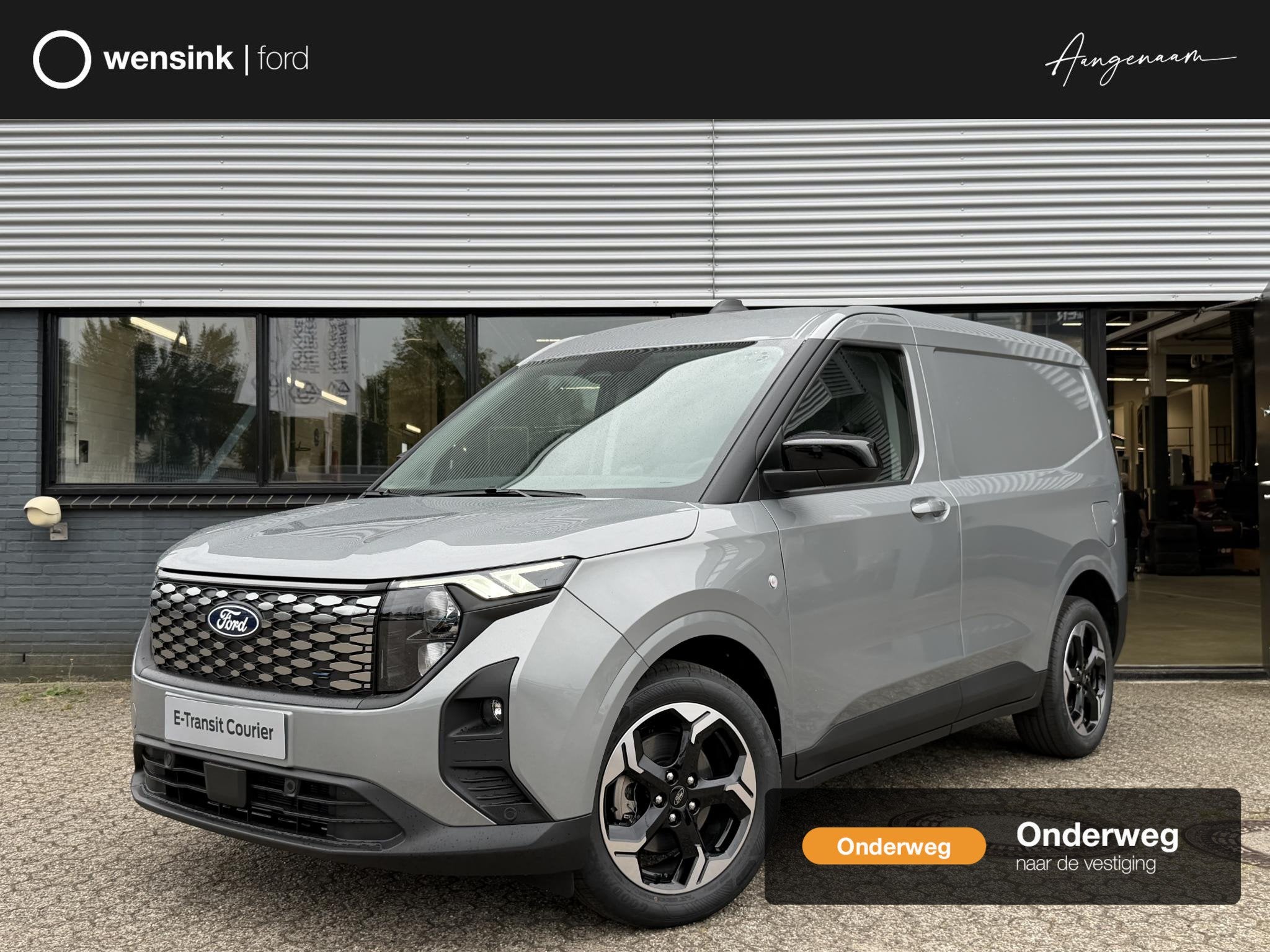 Ford E-Transit Courier Limited 46 kWh | Driver Assistance Pa, Auto's, 324 km, Automatische klimaatregeling, 44 kWh, 1524 kg