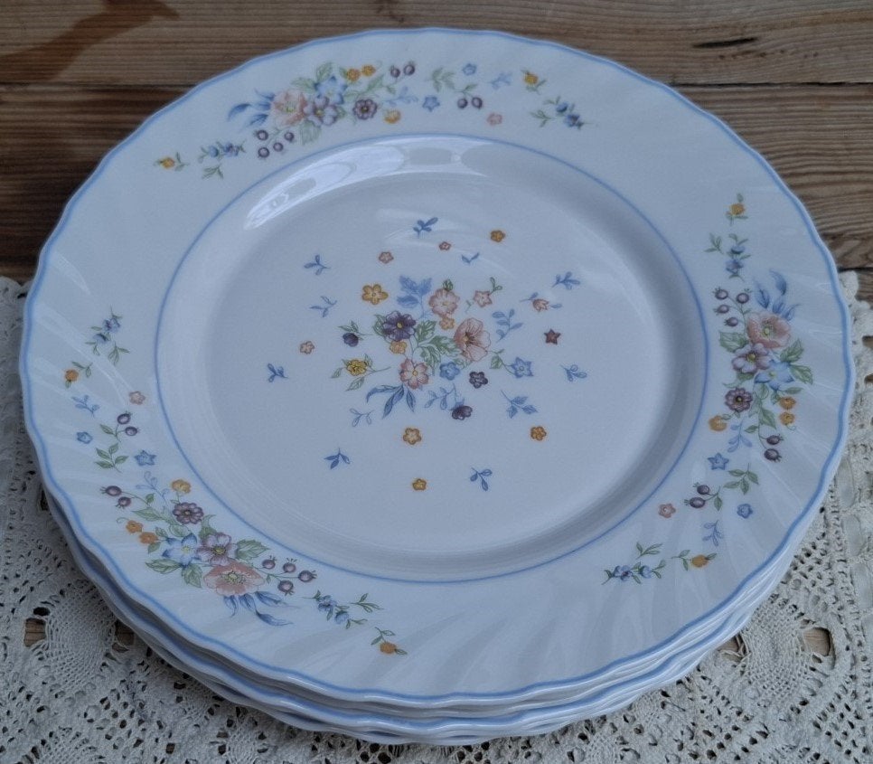 6 Vintage Franse Arcopal diner borden pastel bloemetjes, Huis en Inrichting, Keuken | Servies, Overige materialen, Gebruikt, -