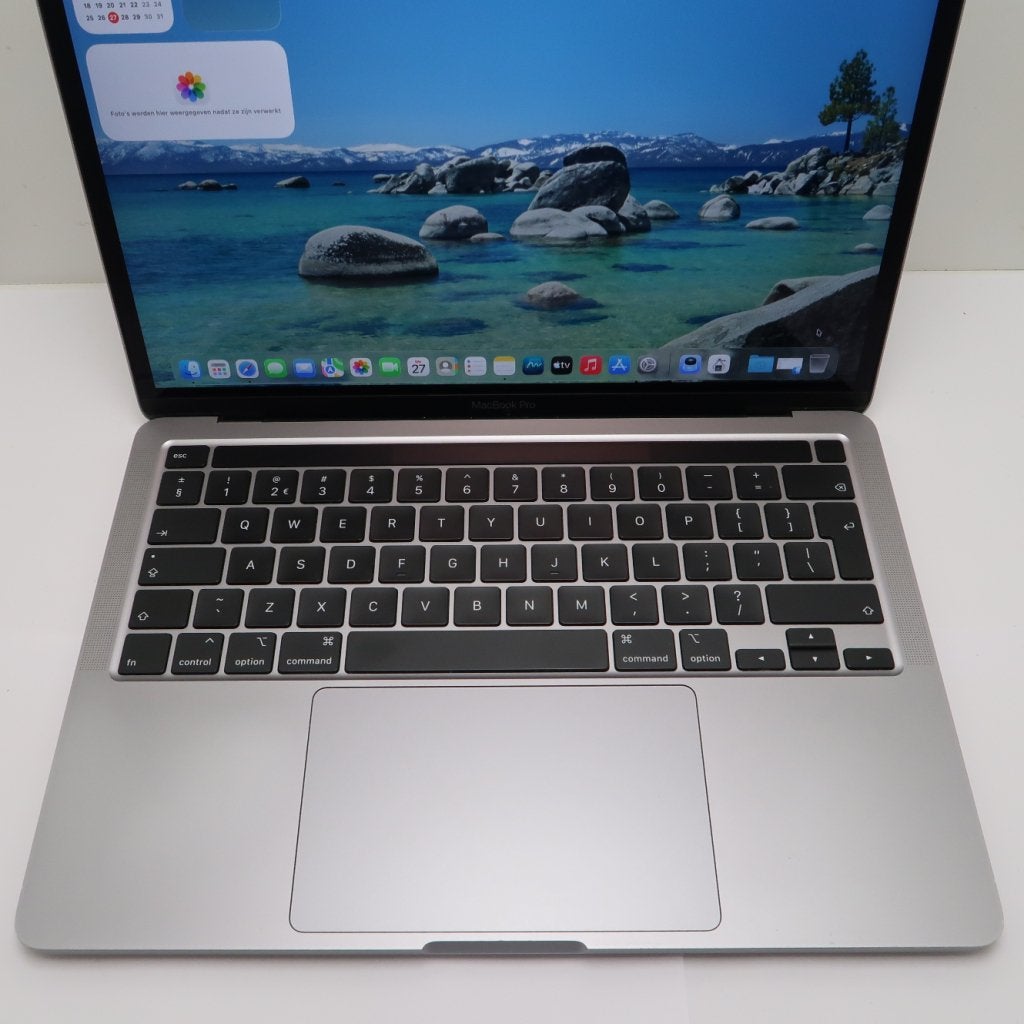 Apple Macbook Pro 2020 i5/ 16GB / 500GB | in Redelijke Staat, Apple, Zo goed als nieuw, Support@apple.com, One Apple Park Way
Cupertino, CA 95014
United States