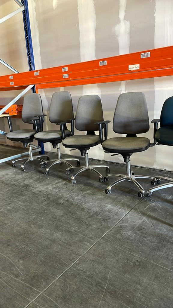 Bureaustoelen 5 stuks, Ophalen, Zo goed als nieuw, Grijs, Bureaustoel