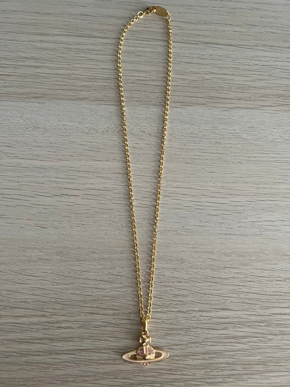Vivienne westwood gold pink gem necklace, Ophalen of Verzenden, Zo goed als nieuw, Roze, Goud