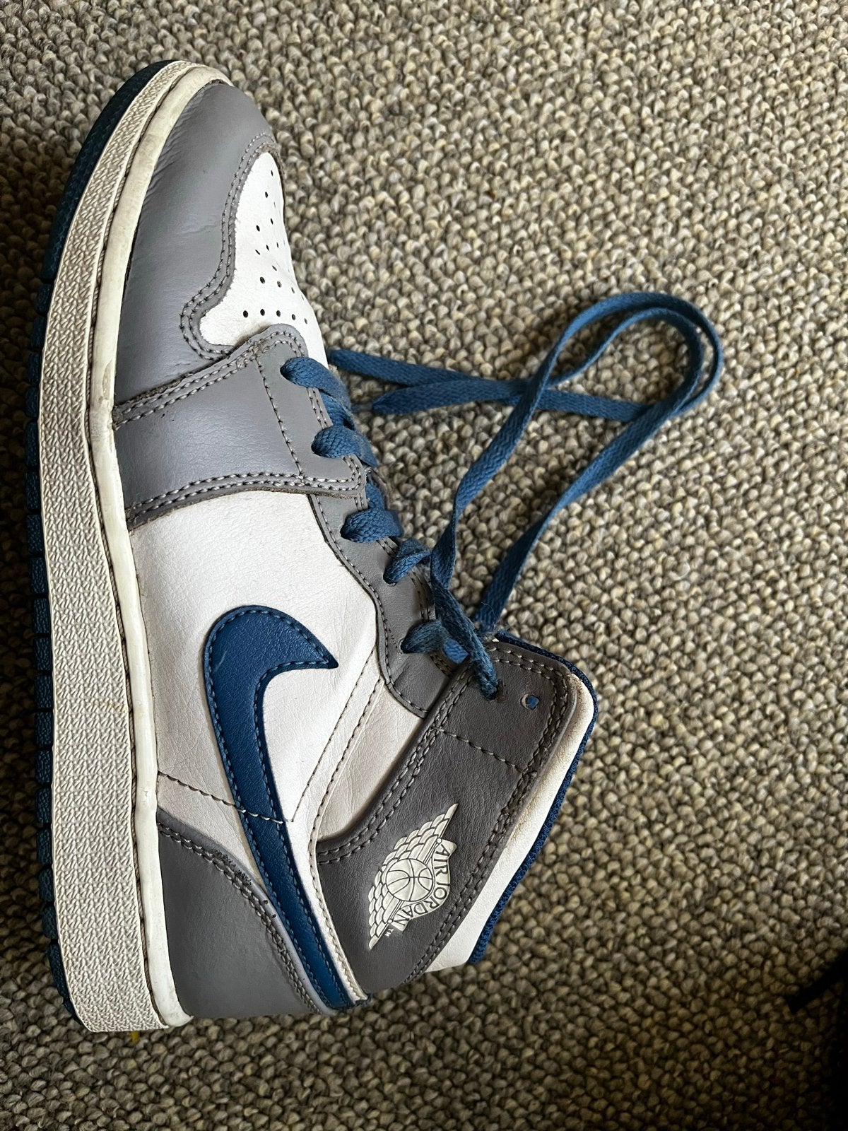 Nike Jordan kinder schoenen maat 36,5, Ophalen of Verzenden, Gebruikt, Jongen of Meisje, Schoenen