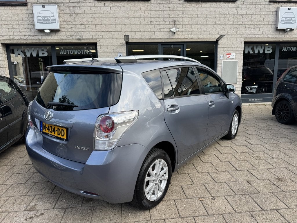 Toyota Verso 1.6 VVT-i Airco Navigatie Camera Clima, Auto's, Toyota, Euro 5, Gebruikt, 4 cilinders, Blauw