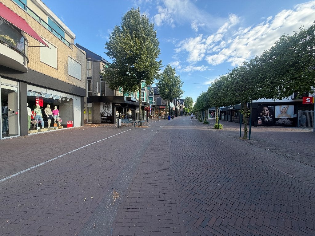 Winkelruimte 200m2 ideaal voor startende ondernemers, Zakelijke goederen, Bedrijfs Onroerend goed, 200 m², Huur, Winkelruimte
