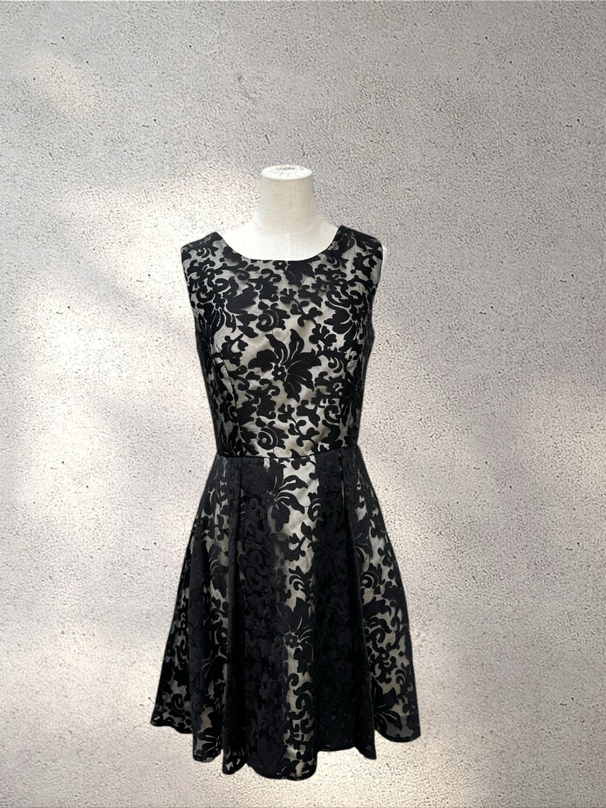 Eliza Couture Zwart Jurkje met Kant Maat L, Kleding | Dames, Zwart, Maat 42/44 (L), Ophalen of Verzenden, Zo goed als nieuw