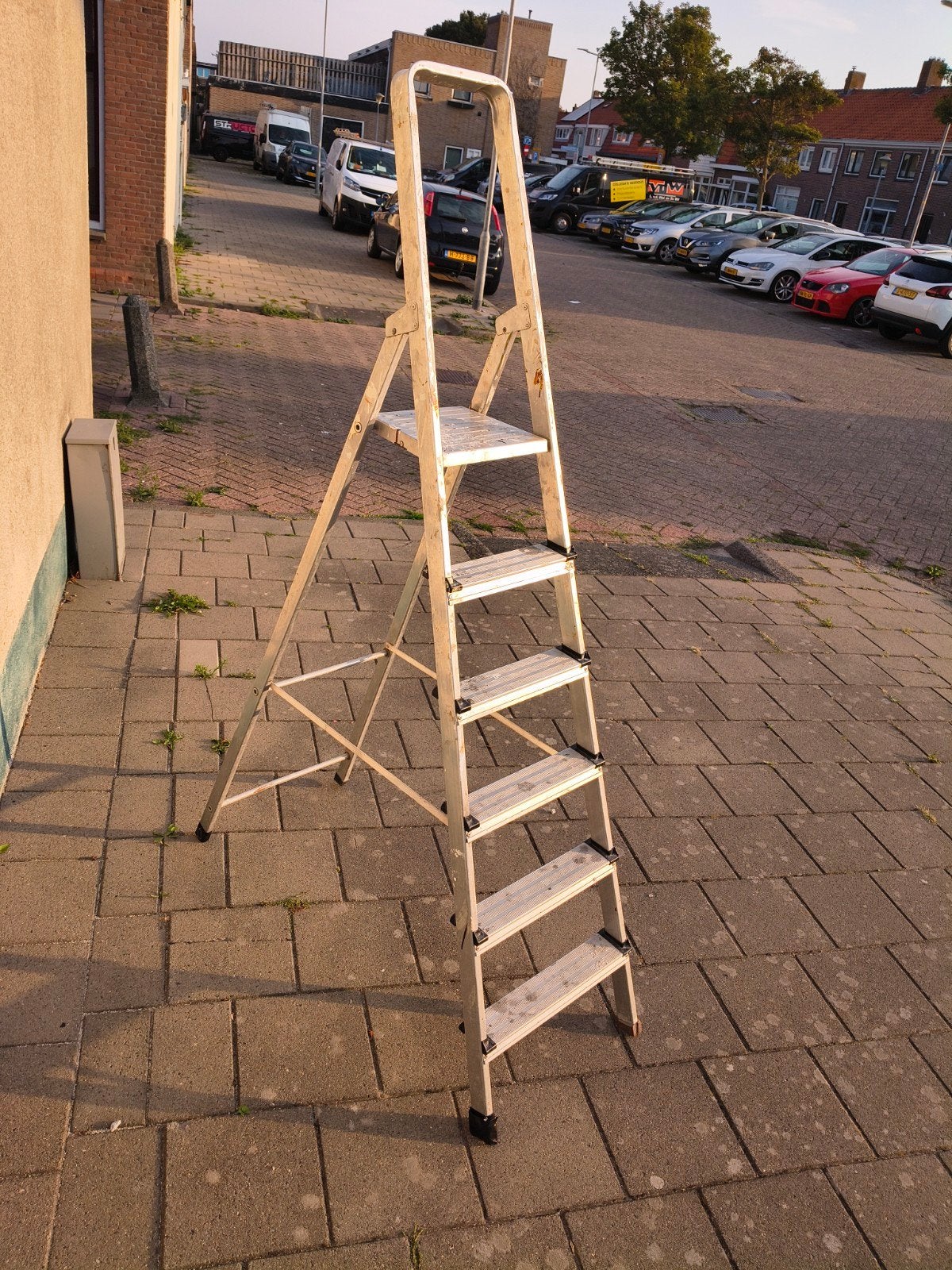 Altreks Trap Ladder huishoudtrap bouw 2 Meter - Type A 606, Ophalen, Gebruikt, Trap, 2 tot 4 meter