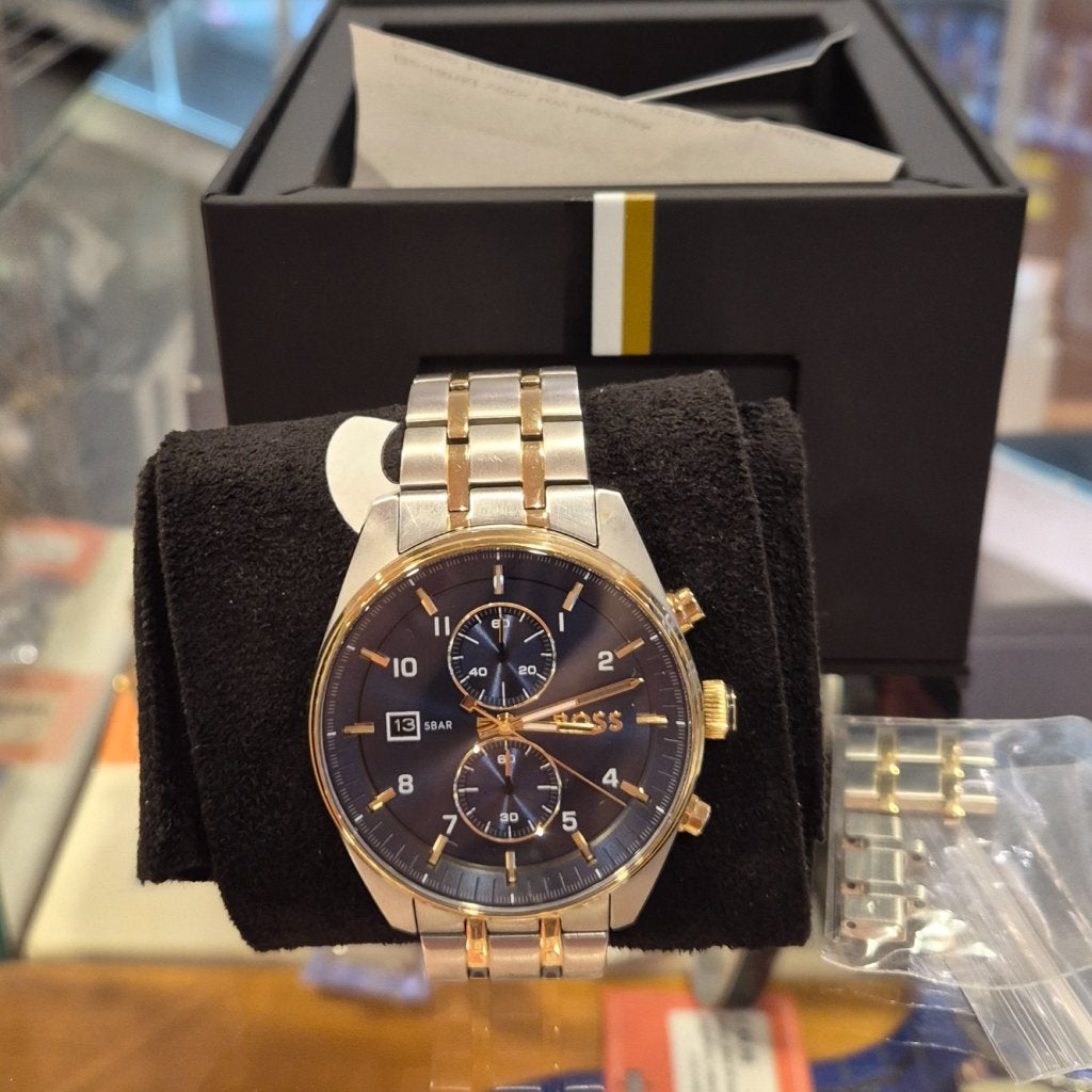 Hugo Boss herenhorloge HB1514247 zgan in doos met aankoopbon, Hugo Boss, Zo goed als nieuw, Support@hugoboss.com, Dieselstr. 12
72555 Metzingen
Germany