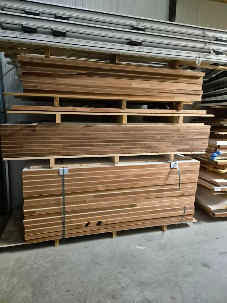 Massief zware platen, planken, houtmateriaal, Gebruikt, Minder dan 25 mm, Ophalen of Verzenden, 200 tot 250 cm