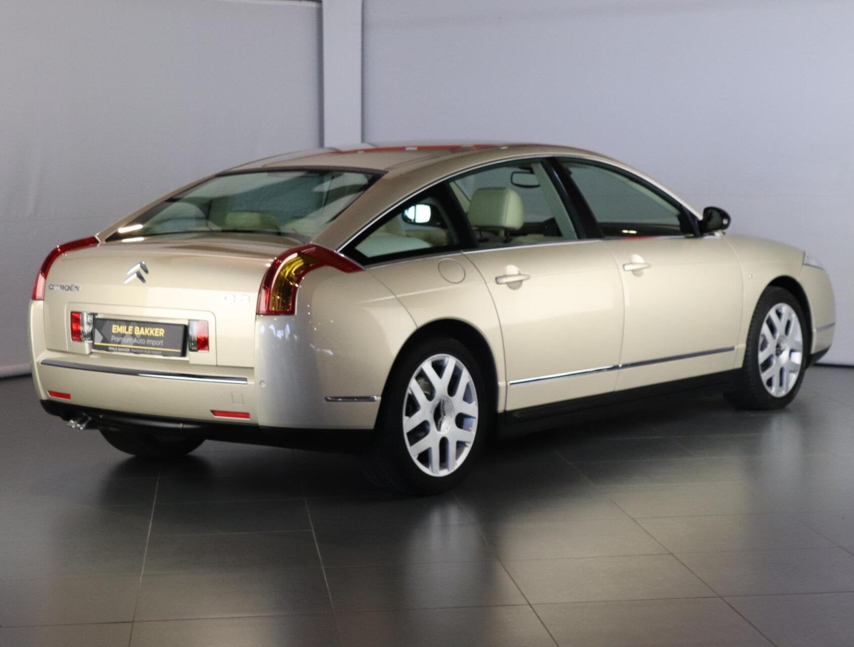 Citroen C6 3.0 V6 Exclusive "Mativoire" 65.000km!, Gebruikt, Beige, C6, 2946 cc