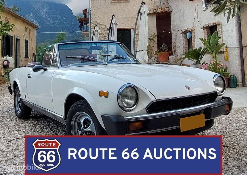 Fiat 124 Spider 2000 | 1980 | Route 66 Auctions, Overige carrosserieën, Zwart, Bedrijf, Handgeschakeld