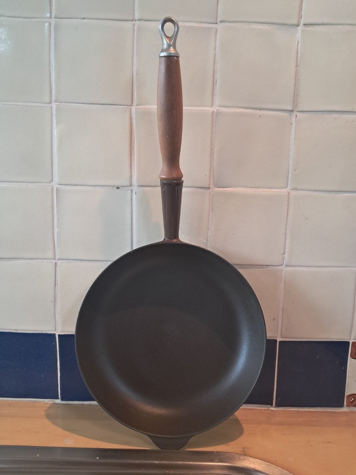 COUSANCES (= LE CREUSET) koekenpan gietijzer 24 cm zgan, Koekenpan, Gietijzer, Geschikt voor inductie, Le Creuset