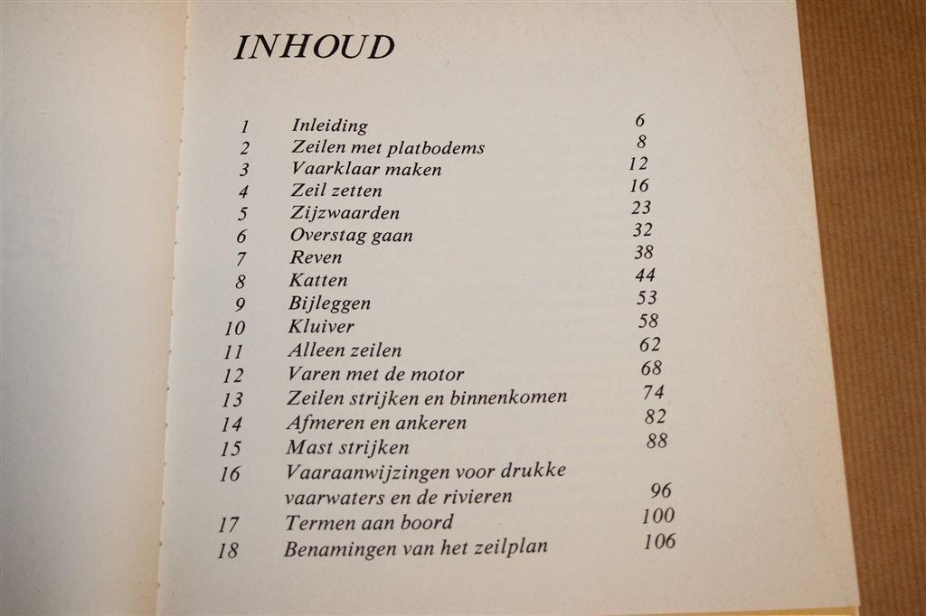 Varen met Platbodems — Instructie voor Ronde Jachten, Ophalen of Verzenden, Gelezen, Tekenen en Schilderen