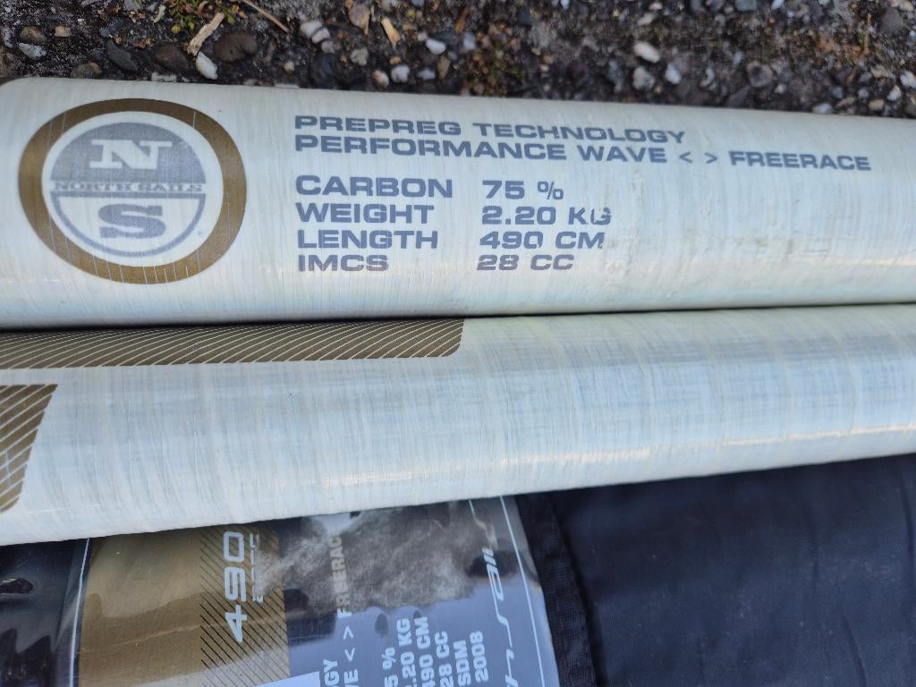 North Sails Gold 490 mast (tm 11 mei in Leeuwarden), Ophalen, Gebruikt, Mast